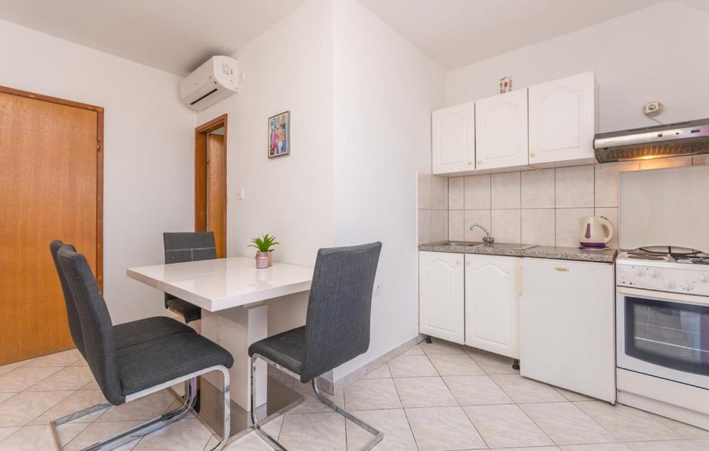 Apartments Mikulic Biograd Na Moru Eksteriør bilde