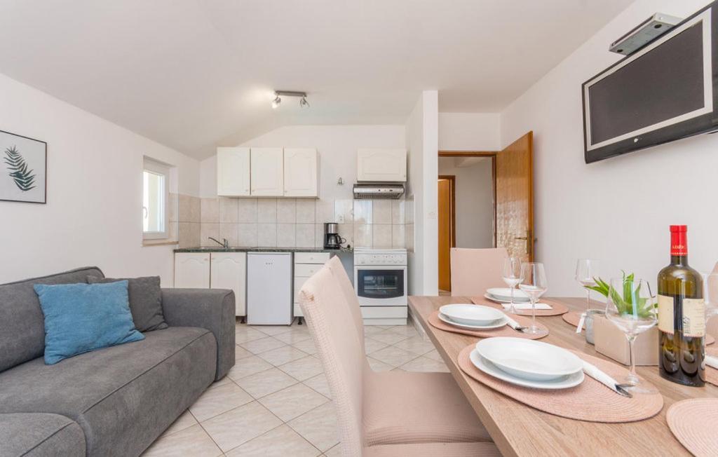 Apartments Mikulic Biograd Na Moru Eksteriør bilde