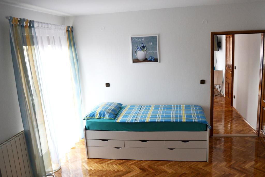 Apartments Mikulic Biograd Na Moru Eksteriør bilde