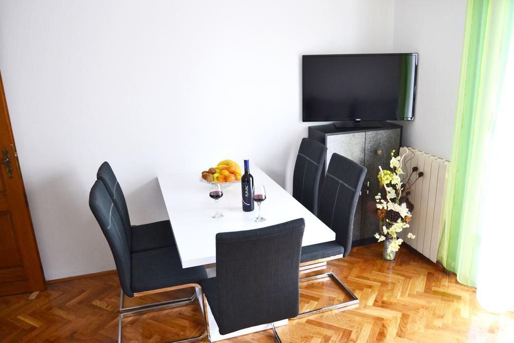 Apartments Mikulic Biograd Na Moru Eksteriør bilde